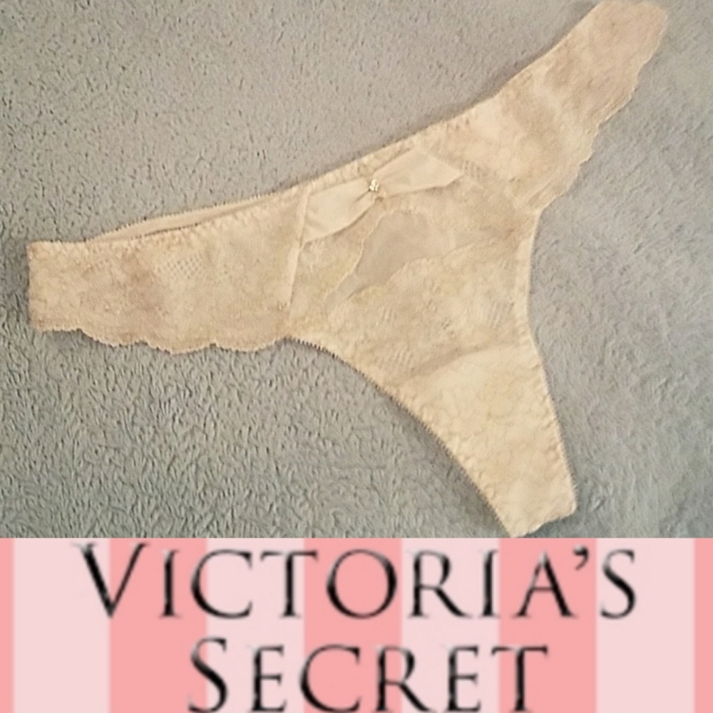 Victoria's Secret Lace Bling Sheer Thong L NEW Runway look